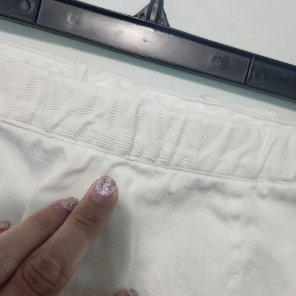 Vintage Ralph Lauren White Shorts. Size 8. RN 67635 - Picture 9 of 15